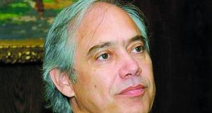 Fernando de Melo de visita a Angola