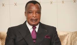 Presidente Sassou Nguesso chega a Luanda