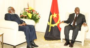 Manuel Vicente recebe Sam Nujoma