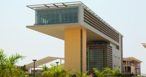 Cubanos apoiam ensino superior em Angola