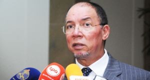 Rochas ornamentais nas obras do Estado