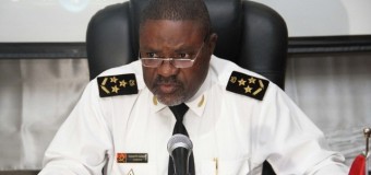 Angola adquire navios patrulha ao Brasil