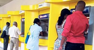 Banca obrigada a ter assistência ao cliente