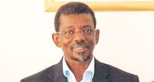 Rui Semedo em Luanda faz acordos na Defesa