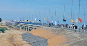 Inaugurada ponte de grande dimensão