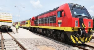 Luanda e Lusaka discutem ligações