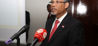 Governante da Singapura impressionado com desenvolvimento económico de Angola