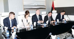 Hungria convidada a investir em Angola
