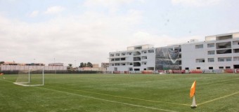 Emissários da FIFA elogiam infra-estruturas do 1º de Agosto