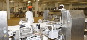 Inauguradas três unidades industriais no Pólo Industrial de Viana