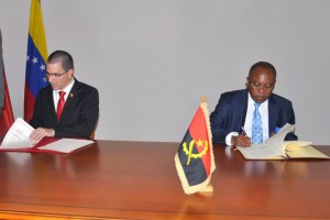 ASSINATURA DO ACORDO DE SUPRESSÃO DE VISTOS ENTRE ANGOLA E VENEZUELA FOTO: CEDIDA