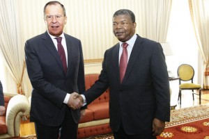 PRESIDENTE JOÃO LOURENÇO (DIR) RECEBE EM AUDIÊNCIA MINISTRO DOS NEGÓCIOS ESTRANGEIROS DA RÚSSIA SERGUEY LAVROV FOTO: FRANCISCO MIÚDO