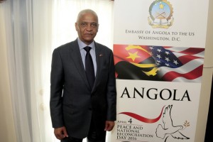 EMBAIXADOR DE ANGOLA NOS ESTADOS UNIDOS DE AMERICA, AGOSTINHO TAVARES. FOTO: PICASA (Arquivo)