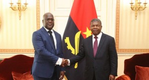 Presidente João Lourenço (à dir.) encontra-se com o homólogo da República Democrática do Congo, Félix Tshisekedi FOTO: PEDRO PARENTE