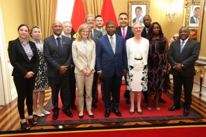 PRESIDENTE DA REPÚBLICA, JOÃO LOURENÇO (AO CENTRO) RECEBE EMPRESÁRIOS BRITÂNICOS, ACOMPANHADO DO EMBAIXADOR DE ANGOLA NAQUELE PAÍS, RUI MANGUEIRA (À DIR.) FOTO: PEDRO PARENT