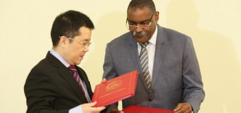 China envia médicos a Angola