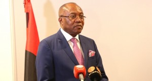 Ministro das Relações Exteriores, Manuel Augusto, na assinatura formal do Programa País para o Trabalho Decente (PPTD)