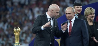 Presidente da FIFA visita Angola