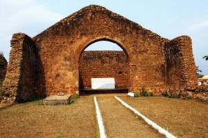 RUÍNAS DA ANTIGA IGREJA DE MBANZA CONGO FOTO: ANGOP