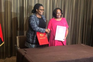 ASSINATURA DE TERMO DE COMPROMISSO ENTRE ANGOLA E FUNDO GLOBAL FOTO: CEDIDA