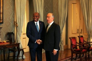 PRESIDENTE MARCELO REBELO DE SOUSA (À DIR.) COM MINISTRO DAS RELAÇÕES EXTERIORES, MANUEL AUGUSTO FOTO: CEDIDA
