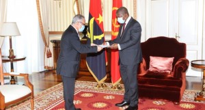 Presidente da República, João Lourenço, recebe embaixador de França em Angola, Sylvain Itté. FOTO: PEDRO PARENTE