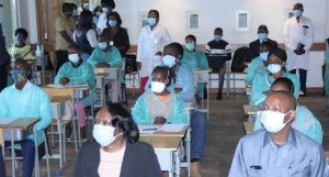 Formação de Enfermagem em cuidados Intensivos para doente crítico com covid-19 FOTO: GASPAR DOS SANTOS