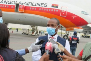 ANGOLA A UM CARREGAMENTO PARA ATINGIR AS 380 TONELADAS DE MEIOS DE BIOSSEGURANÇA ADQUIRIDAS À CHINA PARA CONTER A PROPAGAÇÃO DA COVID-19 PELAS 18 PROVÍNCIAS DO PAÍS FOTO: OSMAR DA FONSECA
