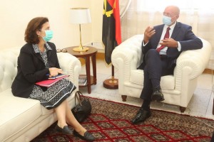 MINISTRO DA JUSTIÇA E DOS DIREITOS HUMANOS, FRANCISCO QUEIROZ RECEBE EMBEIXADORA DOS EUA EM ANGOLA, NINA MARIA FITE FOTO: PEDRO PARENTE
