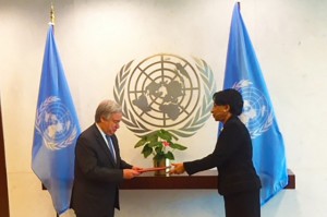 EMBAIXADORA MARIA DE JESUS FERREIRA, REPRESENTANTE DE ANGOLA JUNTO DA ONU FOTO: FOTO CEDIDA
