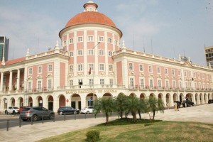 EDIFÍCIO DO BANCO NACIONAL DE ANGOLA "BNA" FOTO: FRANCISCO MIÚDO