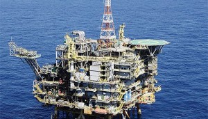  Sector petrolífero deverá perder algum peso no crescimento  Fotografia por: DR