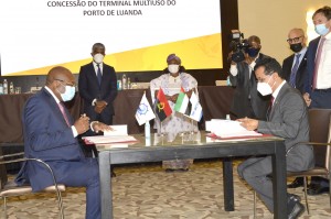Assinatura de Acordo entre o Ministerio dos Transportes e a DP World para Concessão do Terminal Multiuso do Porto de Luanda Foto: Rosário dos Santos