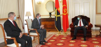 PRESIDENTE ANGOLANO RECEBE MENSAGEM DE HOMÓLOGO ARGELINO