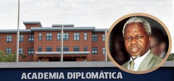 Academia Diplomática homenageia Venâncio de Moura