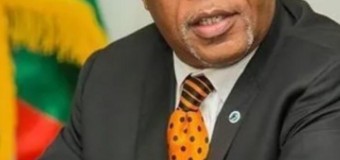 REGRESSO A LUSAKA DE SUA EXCELÊNCIA NEVERS MUMBA ANTIGO VICE-PRESIDENTE DA REPÚBLICA DA ZÂMBIA