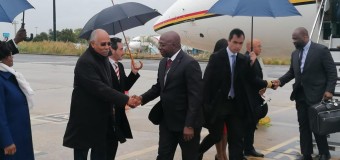 Ministro Téte António está desde hoje em Portugal