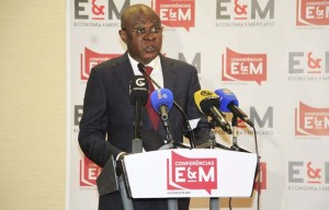 0_anuel_nunes_discursa_na_abertura_na_angola_economic_outlook_2023